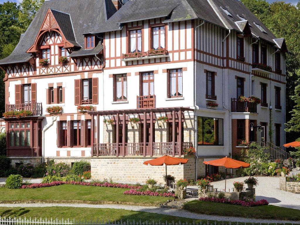 Hôtel Logis Bois Joli à Bagnoles de l'Orne Normandie Extérieur photo